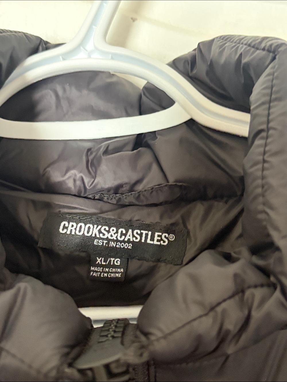 Crooks & Castles Script Puffer Jacket - Picture 6 of 8